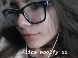 Alice_Woolfy_05