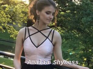 Amalia_Shyness