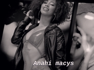 Anahi_macys