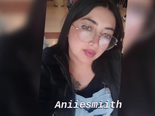 Aniiesmiith