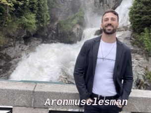 aronmusclesman Live Camgirls Sex