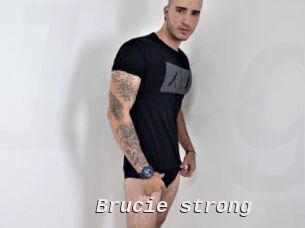 Brucie_strong