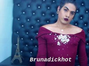 Brunadickhot