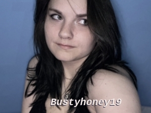 Bustyhoney19