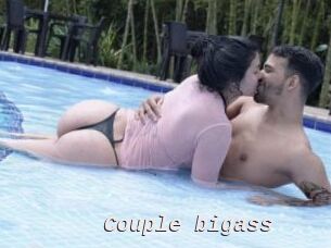 Couple_bigass