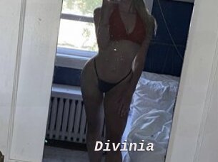 Divinia