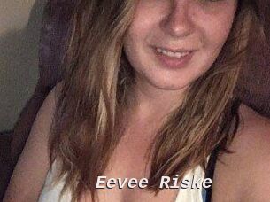 Eevee_Riske