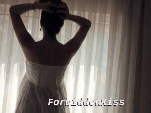 ForbiddenKiss_