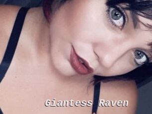 Giantess_Raven