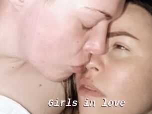 Girls_in_love