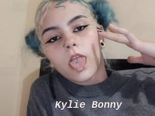 Kylie_Bonny
