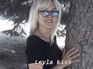 Leyla_kiss