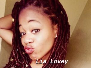 Lia_Lovey