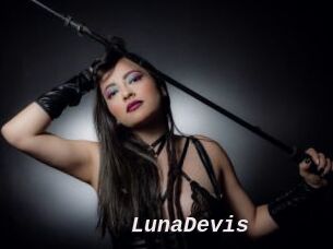LunaDevis