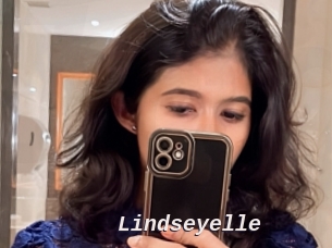 Lindseyelle