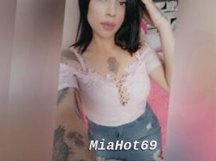 MiaHot69