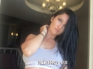 MiaReyes Live Camgirls Sex