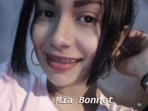 Mia_Bonnet