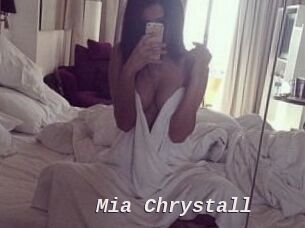 Mia_Chrystall