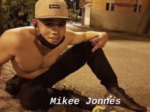 Mikee_Jonnes