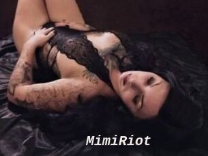 Mimi_Riot