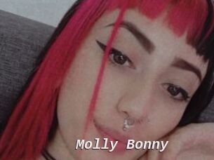 Molly_Bonny