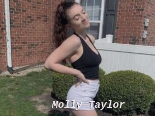 Molly_Taylor