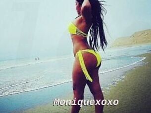 Moniquexoxo