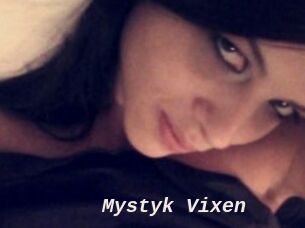 Mystyk_Vixen