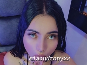 Miaandtony22