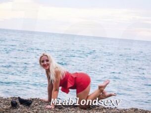 Miablondsexy