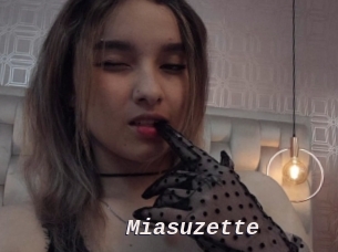 Miasuzette