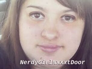 NerdyGirlNxxxtDoor