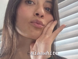 Niaawhite