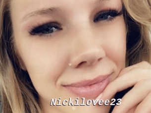 Nickilovee23