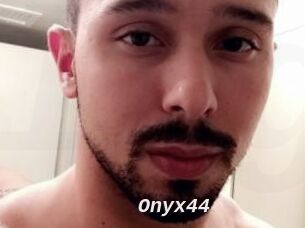 Onyx44