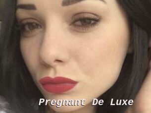 Pregnant_De_Luxe
