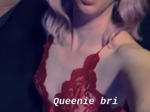 Queenie_bri