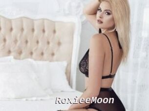 RoxieeMoon