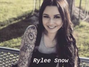 Rylee_Snow