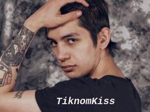 TiknomKiss