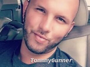 TommmyGunner