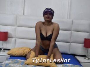 TylorLesHot