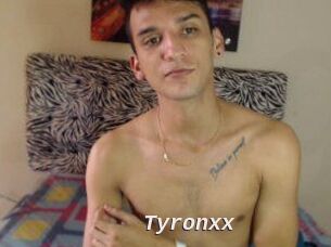 Tyronxx