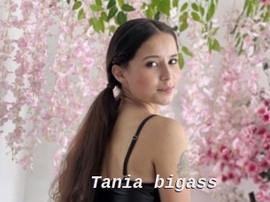Tania_bigass