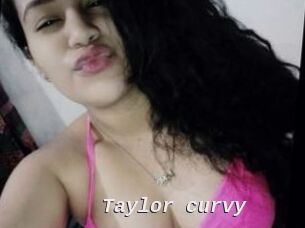 Taylor_curvy