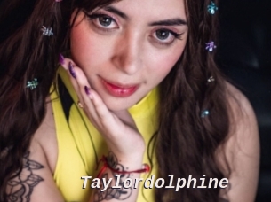 Taylordolphine