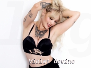 Violet_devine