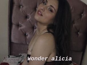 Wonder_alicia