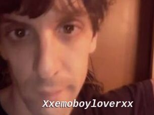 Xxemoboyloverxx